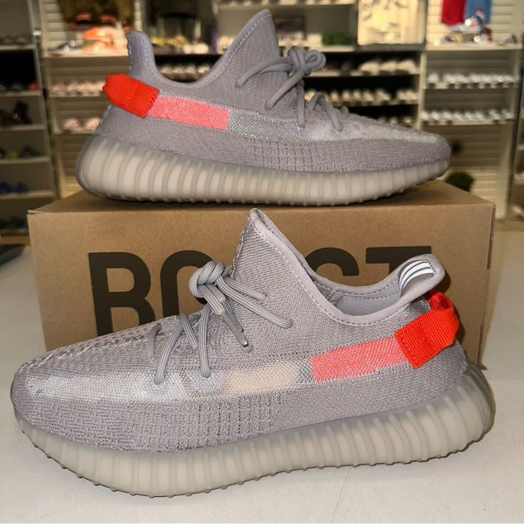 ADIDAS YEEZY BOOST 350 TAIL LIGHT