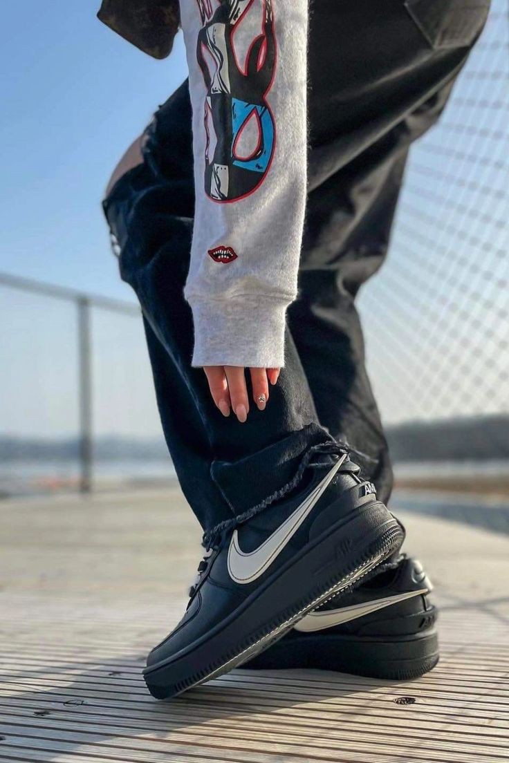 NIKE DUNK AMBUSH LOW BLACK