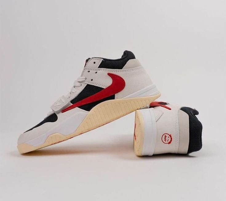 TRAVIS SCOTT X AIR JORDAN JUMPMAN UNIVERSITY RED
