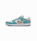 NIKE SB DUNK  LOW SKATE BOARD APRIL