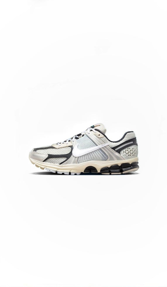 NIKE VOMERO 5 SUPERSONIC GREY WHITE