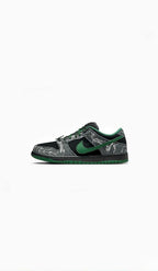NIKE SB DUNK LOW THERE SKATEBOARD