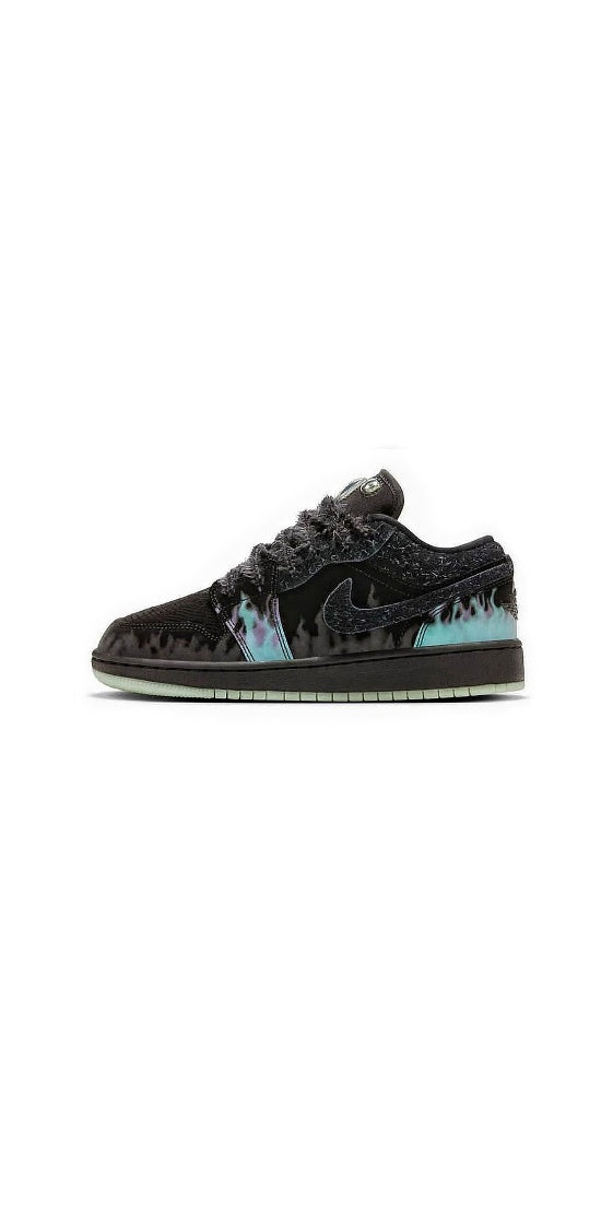 AIR JORDAN 1 LOW HALLOWEEN BLACK CAT