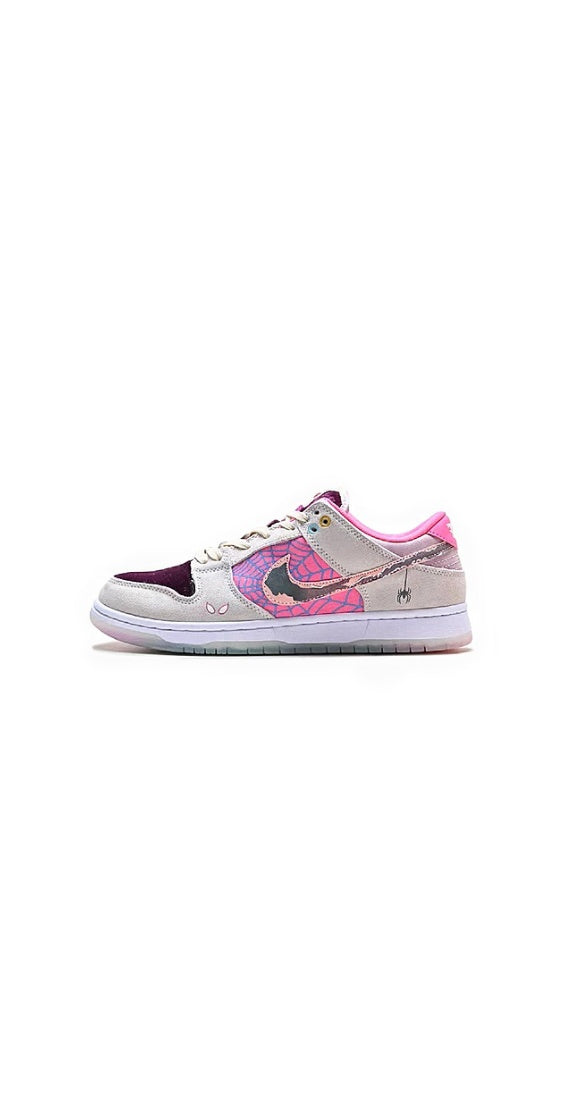 NIKE SB DUNK SPIDERMAN LOW