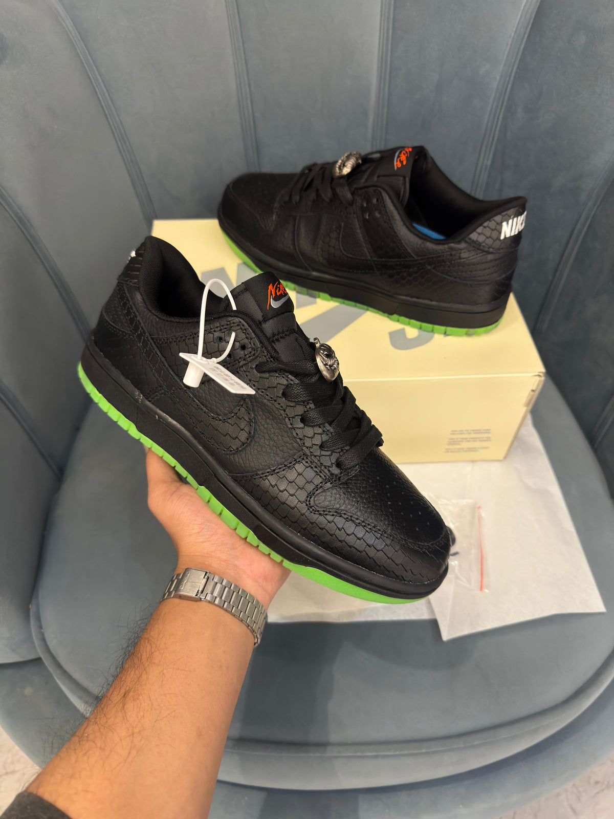 NIKE SB DUNK HALLOWEEN
