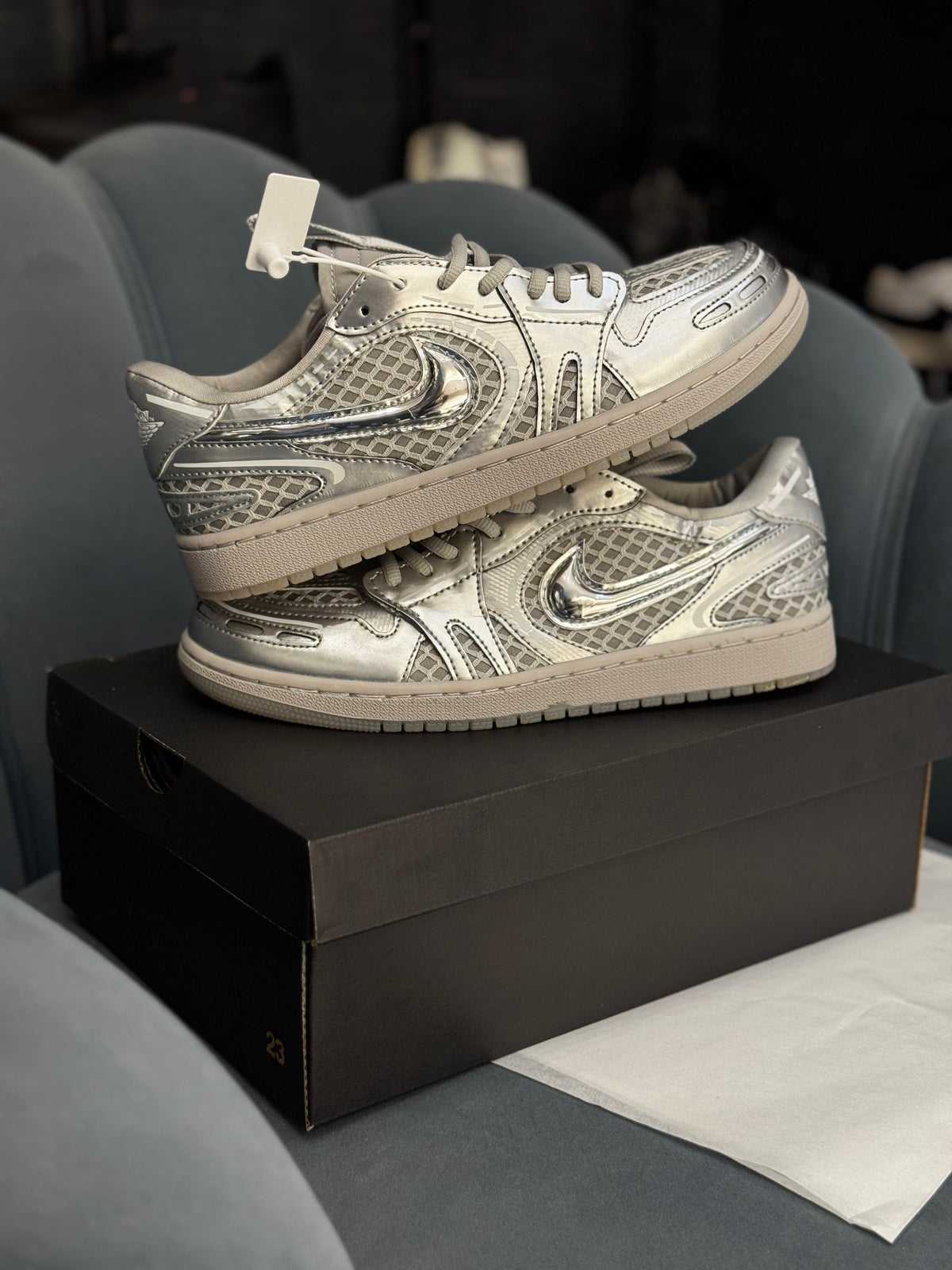 AIR JORDAN 1 LOW METHORD OF MAKE V3 METALLIC SILVER