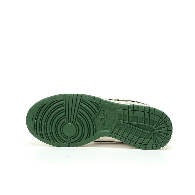NIKE SB DUNK STUSSY LOW