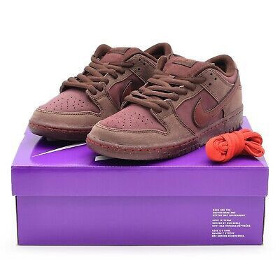 NIKE SB DUNK BURGANDY CRUSH