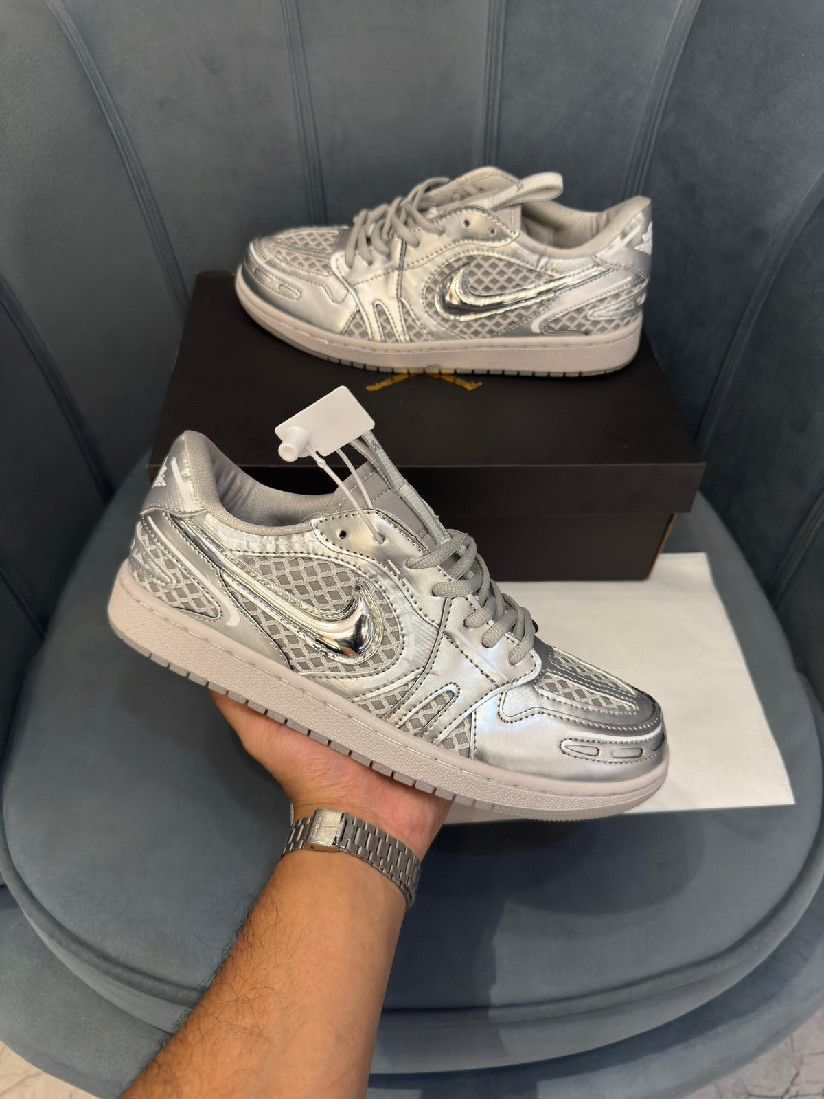 AIR JORDAN 1 LOW METHORD OF MAKE V3 METALLIC SILVER