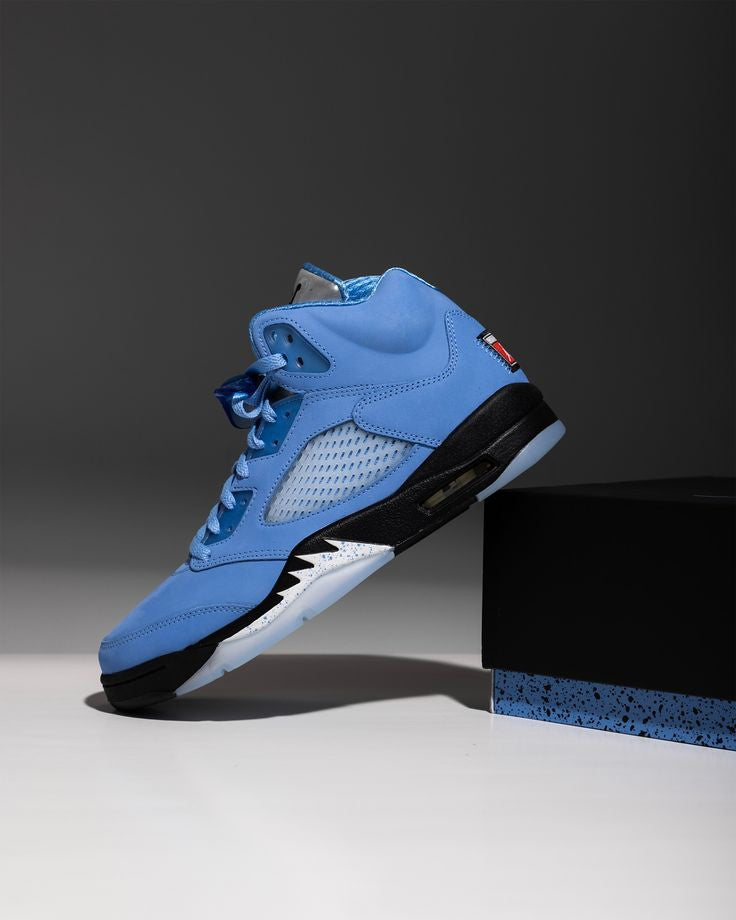 AIR JORDAN RETRO 5 UNC