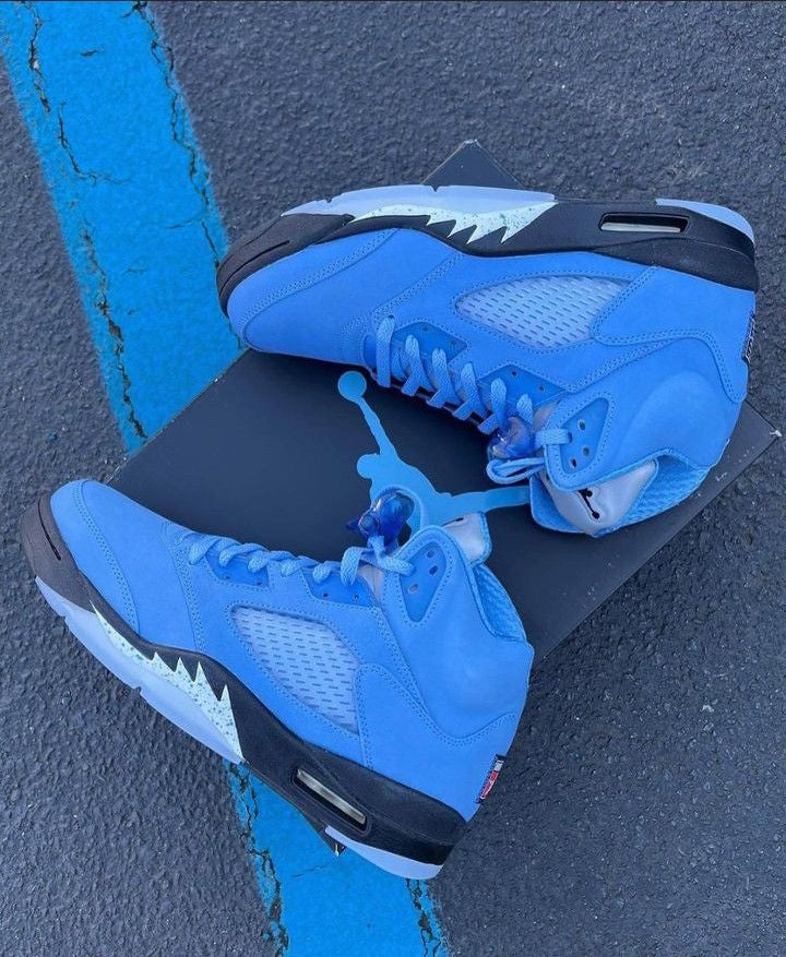 AIR JORDAN RETRO 5 UNC