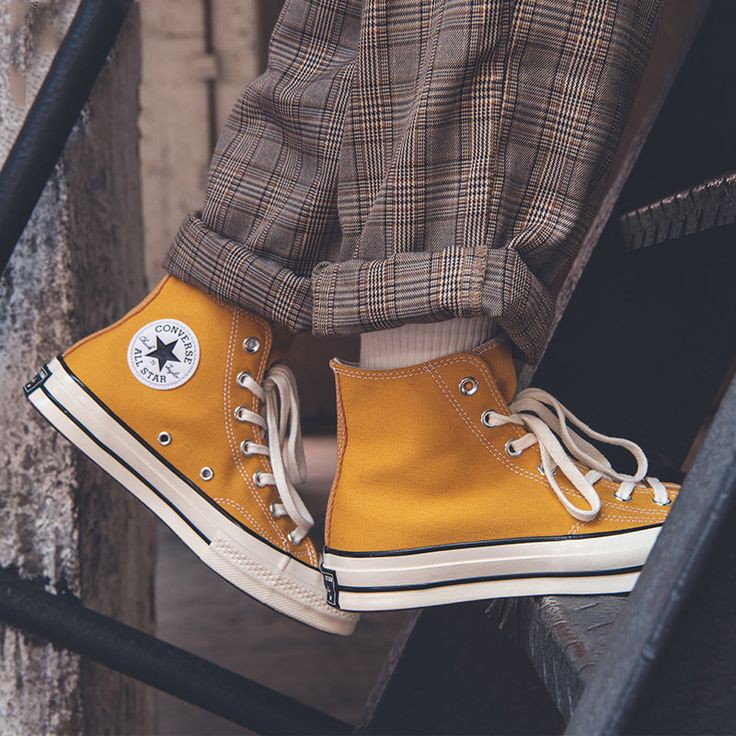 CONVERSE CHUCK TAYLOR 70S YELLOW