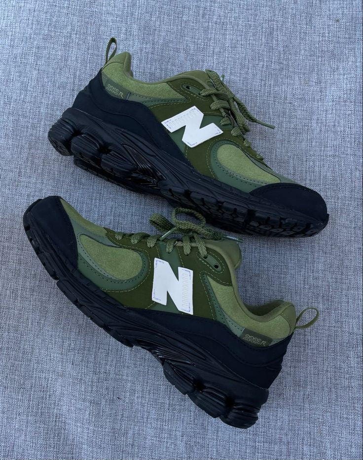 NEW BALANCE 2002R MOSS GREEN X BASEMENT