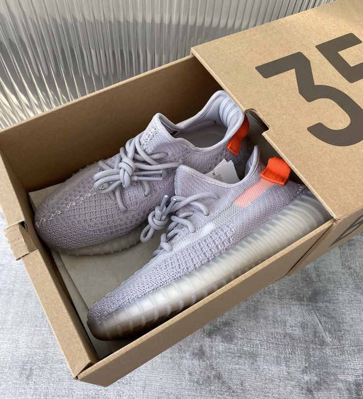 ADIDAS YEEZY BOOST 350 TAIL LIGHT