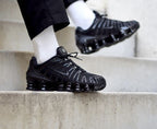 NIKE  AIRMAX SHOX TL TRIPPLE BLACK