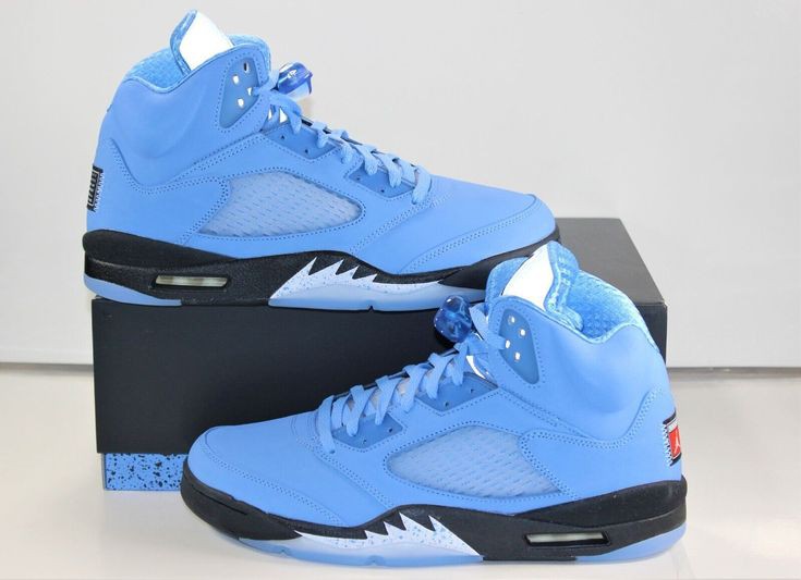 AIR JORDAN RETRO 5 UNC