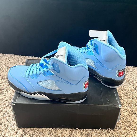 AIR JORDAN RETRO 5 UNC