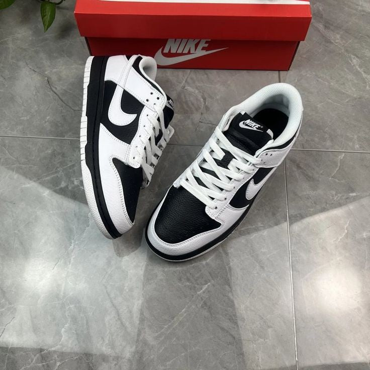 NIKE SB DUNK LOW REVERSE PANDA