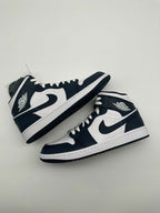 AIR JORDAN 1 RETRO HIGH MID OBSIDIAN BLUE