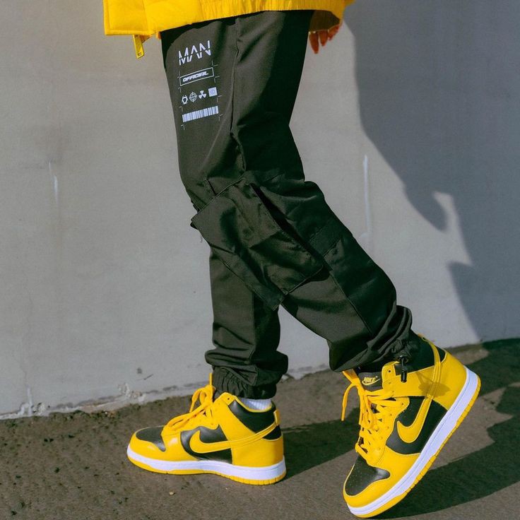 NIKE SB DUNK VARSITY HIGH YELLOW