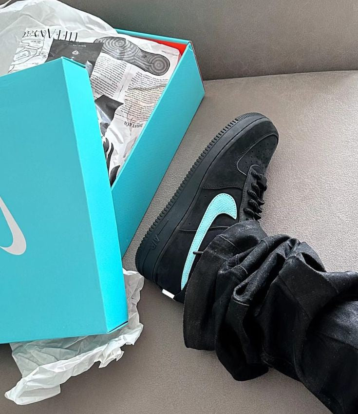 NIKE AIRFORCE 1 LOW X TIFFANY.CO   U.A