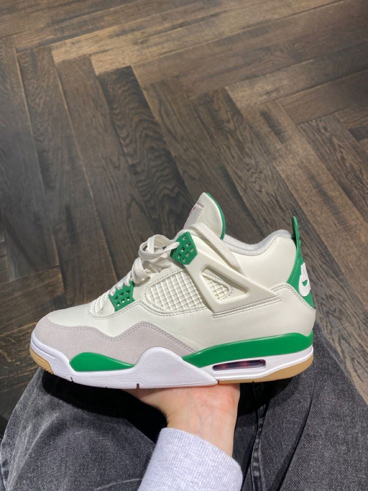 JORDAN RETRO 4 SB PINE GREEN