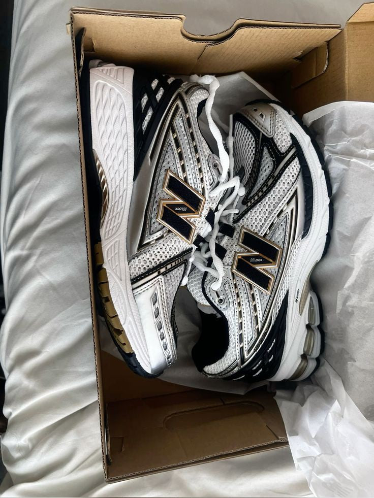 NEW BALANCE 1906R METALLIC GOLD/WHITE