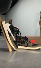 TRAVIS SCOTT x AIR JORDAN 1 LOW MOCHA