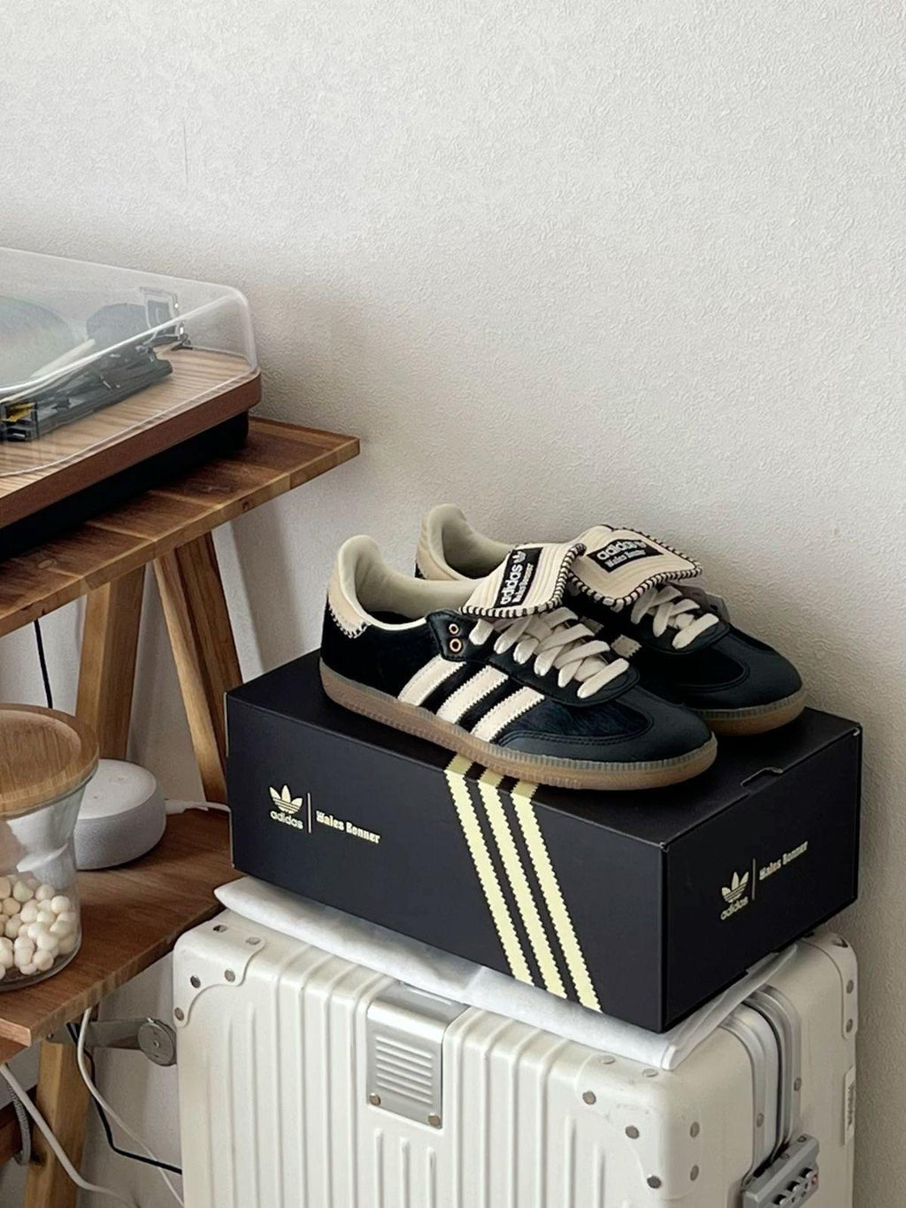 Adidas samba wales bonner black