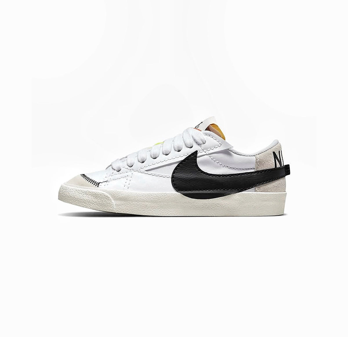 NIKE BLAZER LOW 77 X JUMBO SWOOSH
