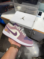 NIKE AIR JORDAN 1 LOW UNITY