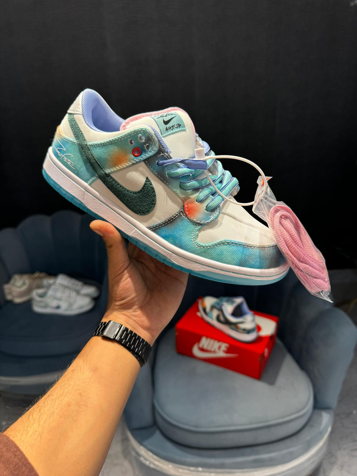 NIKE SB DUNK FUTURA LABORATORIES