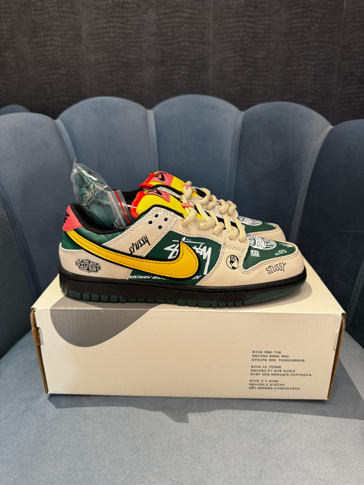 NIKE SB DUNK X STUSSY JUST DO IT