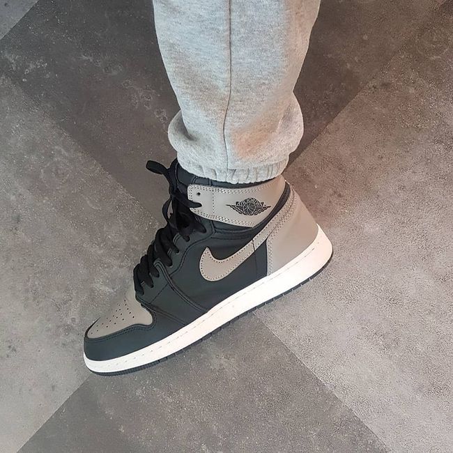 AIR JORDAN 1 HIGH SHADOW SEMI UA