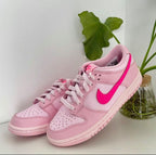 NIKE DUNK LOW TRIPPLE PINK