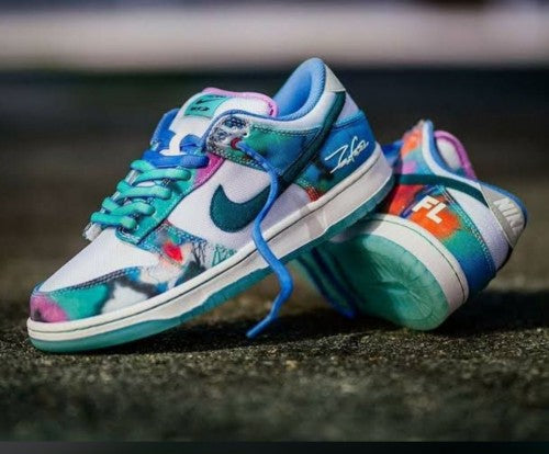 NIKE SB DUNK FUTURA LABORATORIES
