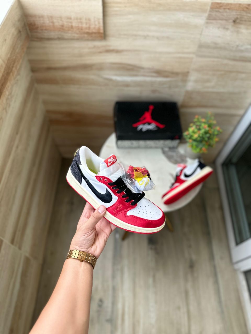 NIKE AIR JORDAN LOW X TROPHY ROOM SAIL AND VARSITY