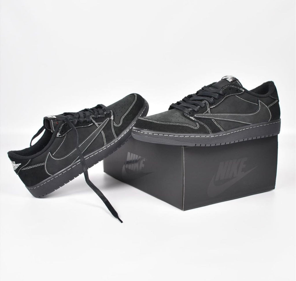 JORDAN 1 LOW X TRAVIS SCOTT  BLACK PHANTOM U.A