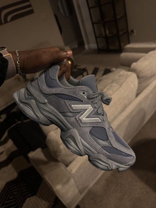 NEW BALANCE 9060 MAGNET