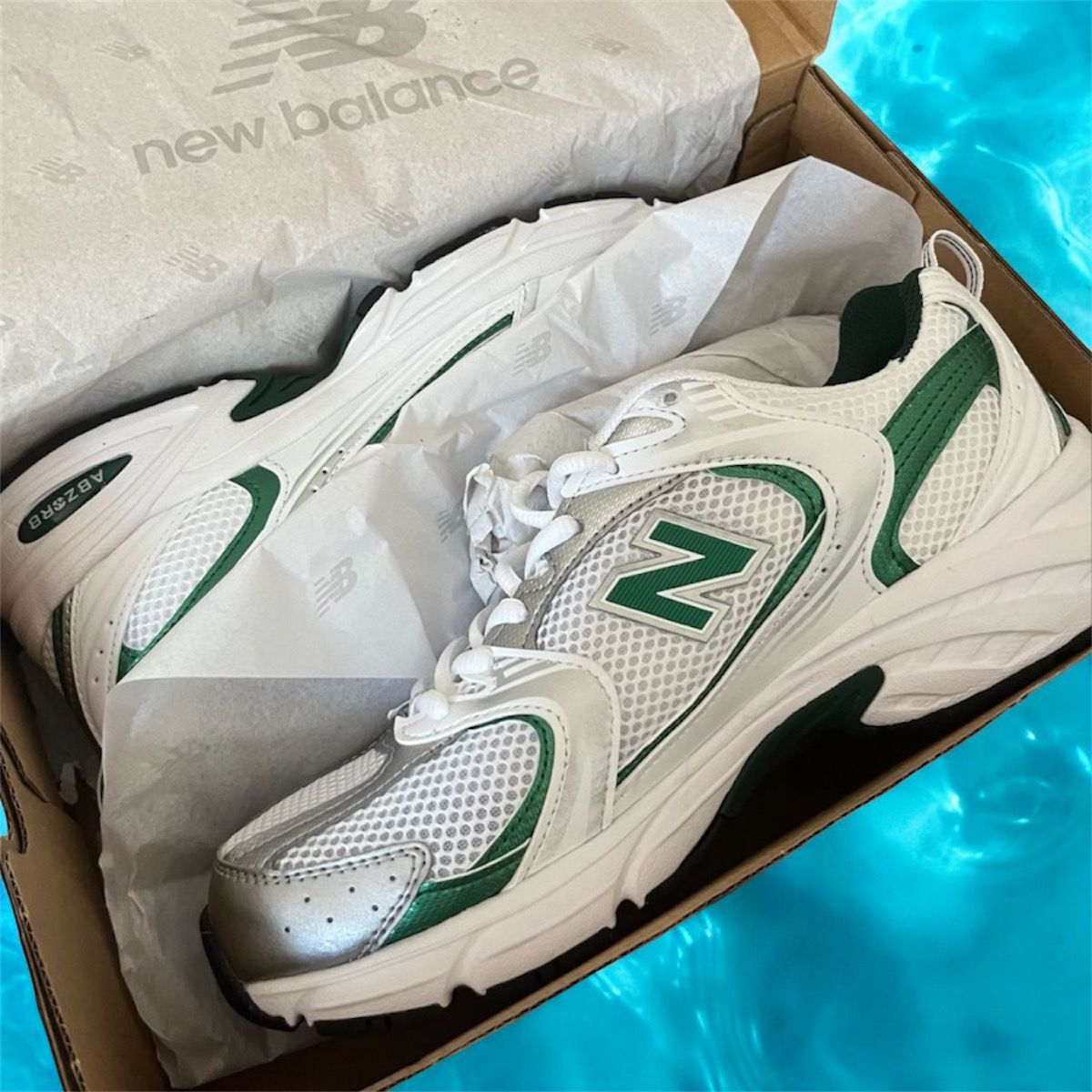 NEW BALANCE 530 GREEN/WHITE