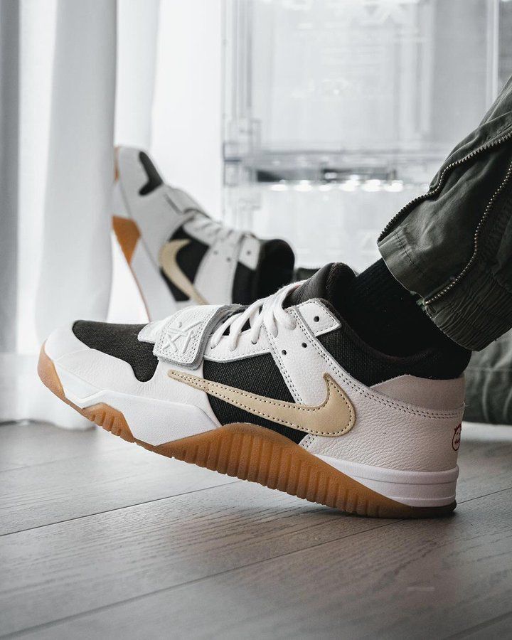 AIR JORDAN JUMPMAN JACK TR TRAVIS SCOTT SAIL U.A