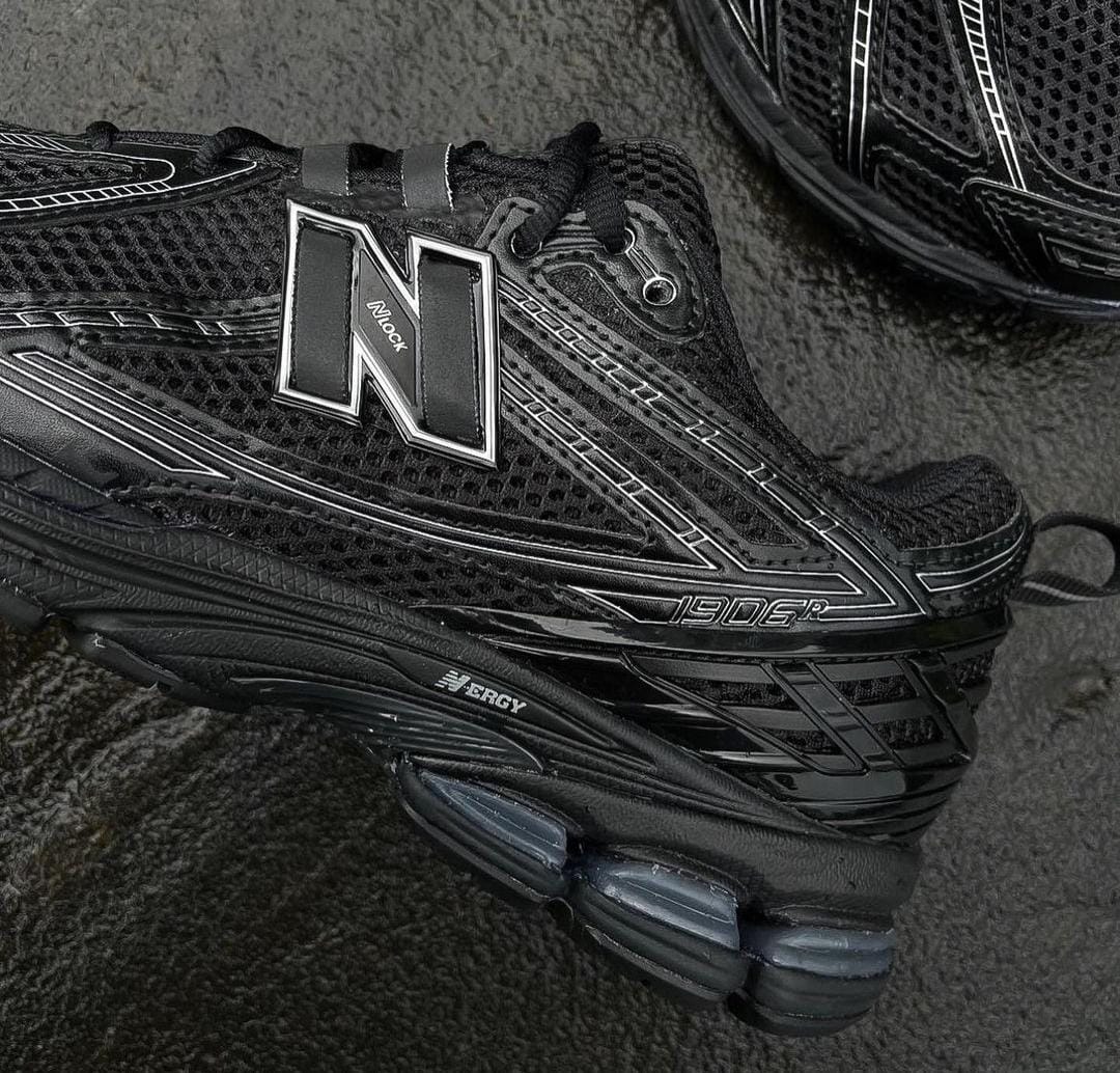 NEW BALANCE 1906R METALLIC BLACK