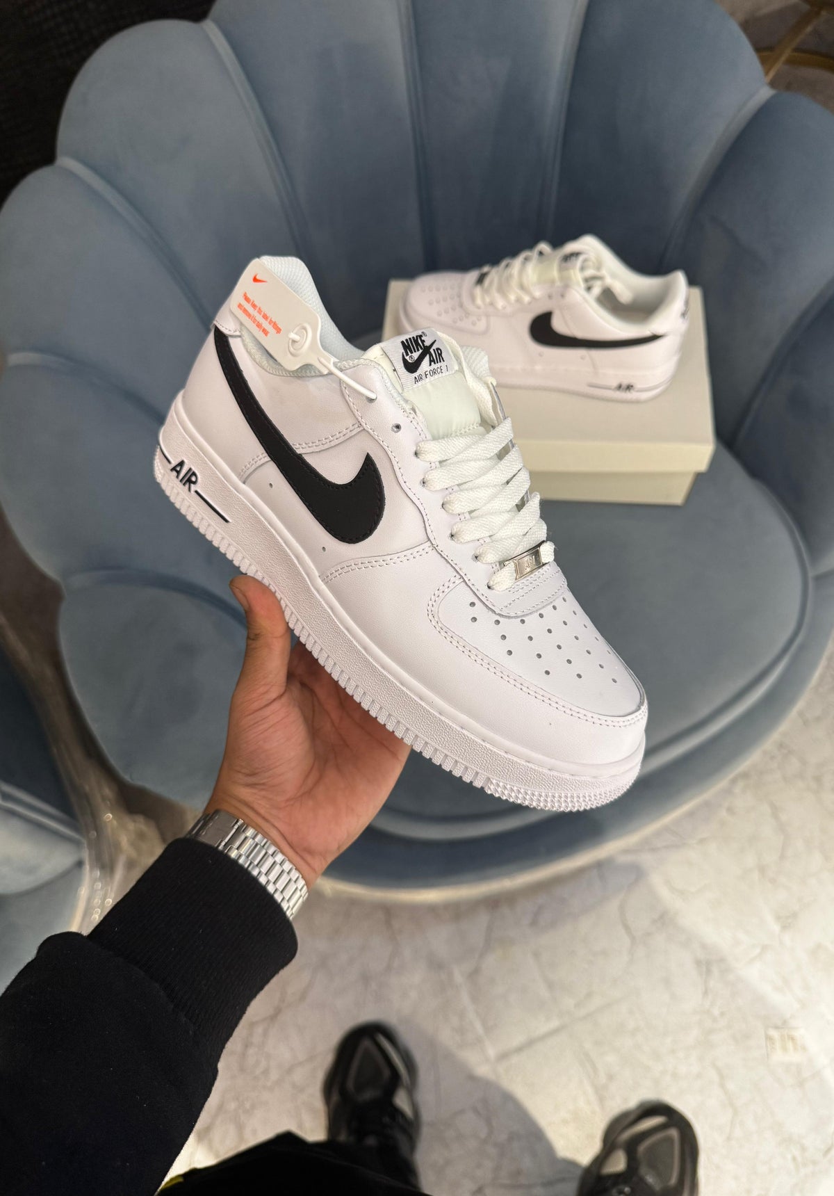 NIKE AIRFORCE 07 BLACK SWOOSH