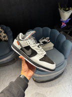 NIKE SB DUNK LOW TIGHTBOOTH