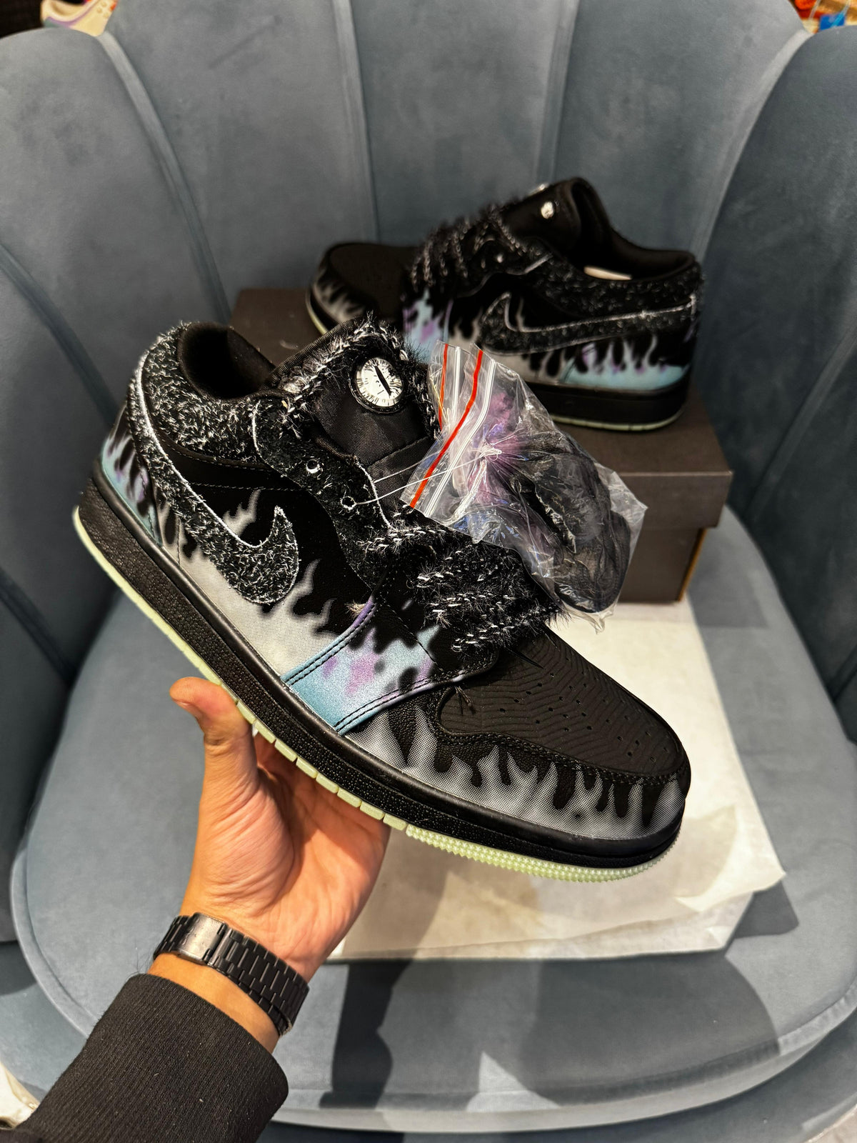 AIR JORDAN 1 LOW HALLOWEEN BLACK CAT