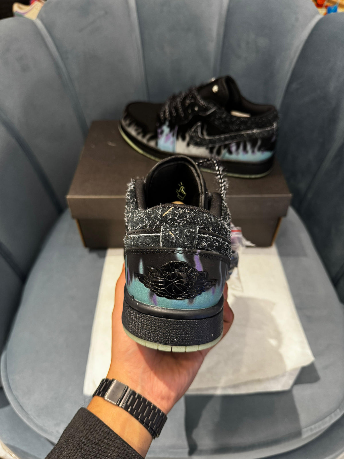 AIR JORDAN 1 LOW HALLOWEEN BLACK CAT