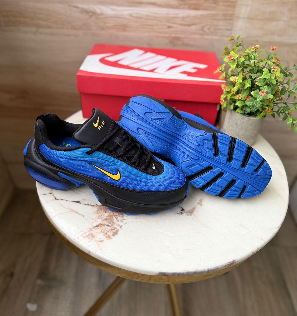 NIKE AIRMAX PORTAL TRAINERS