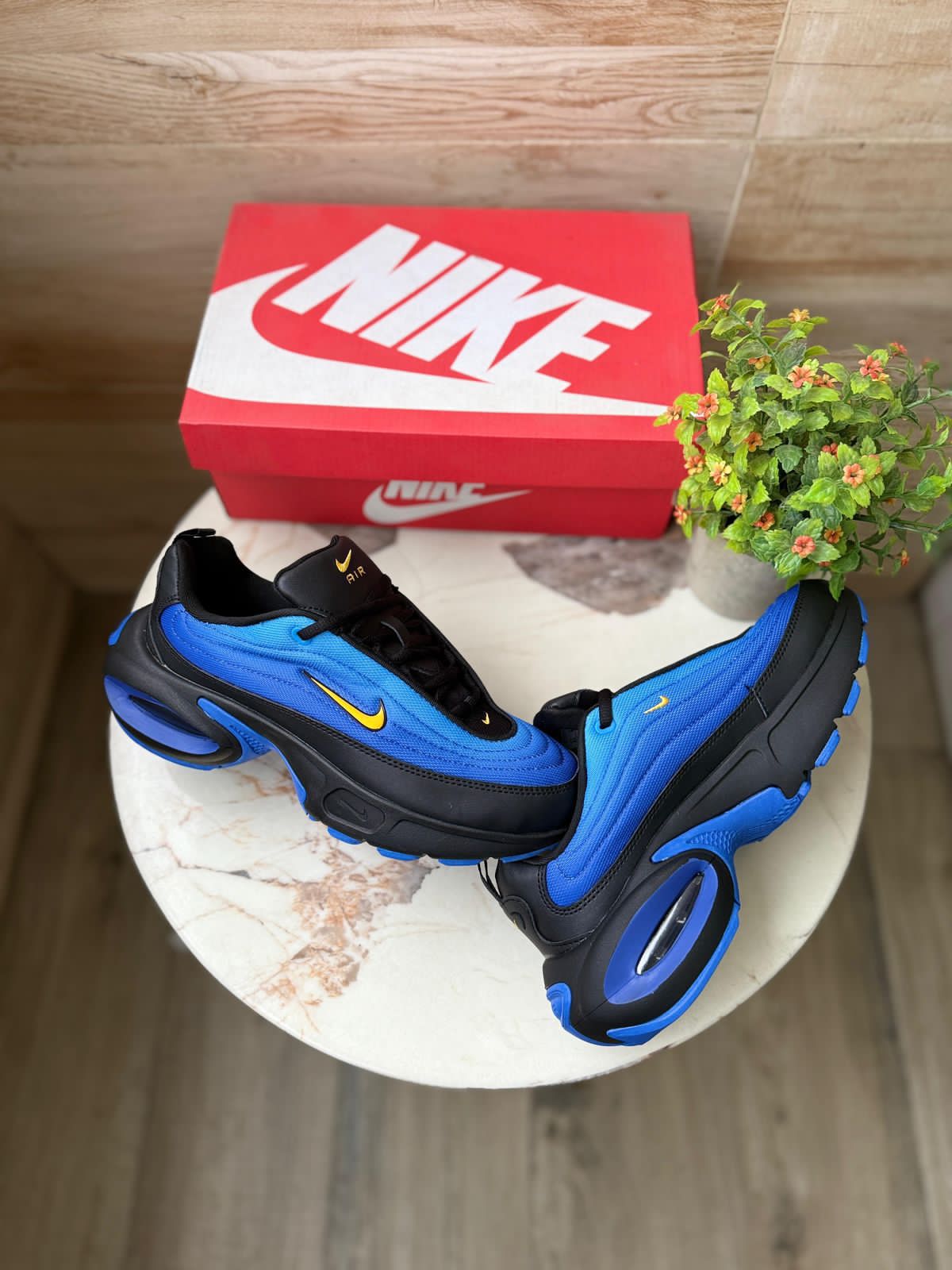 NIKE AIRMAX PORTAL TRAINERS