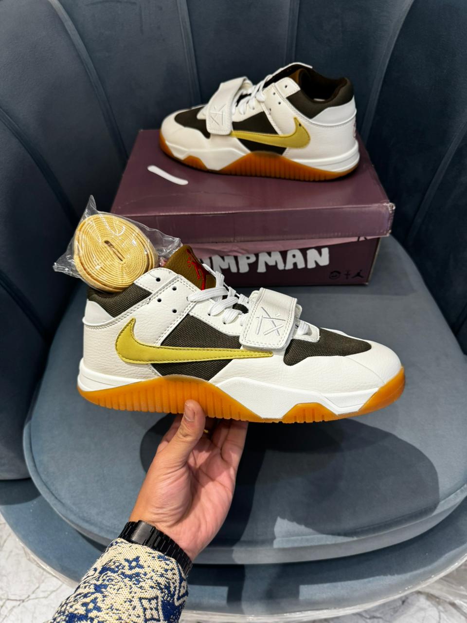 AIR JORDAN JUMPMAN JACK TR TRAVIS SCOTT SAIL U.A