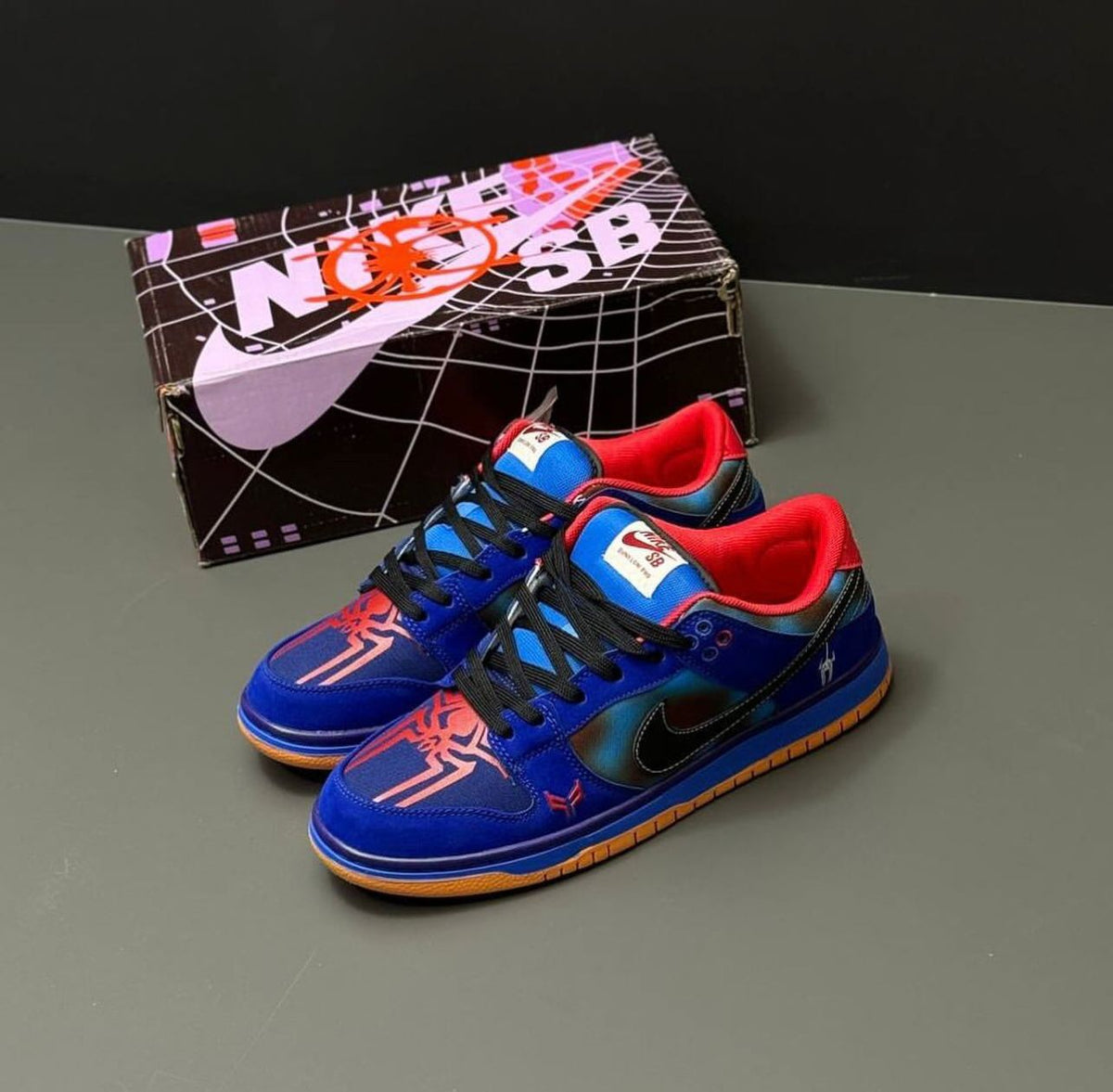 NIKE SB DUNK SPIDER LOW